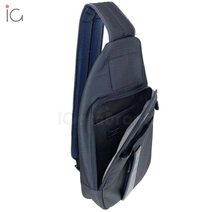 Piquadro CA4827P16 / CHEVBLU