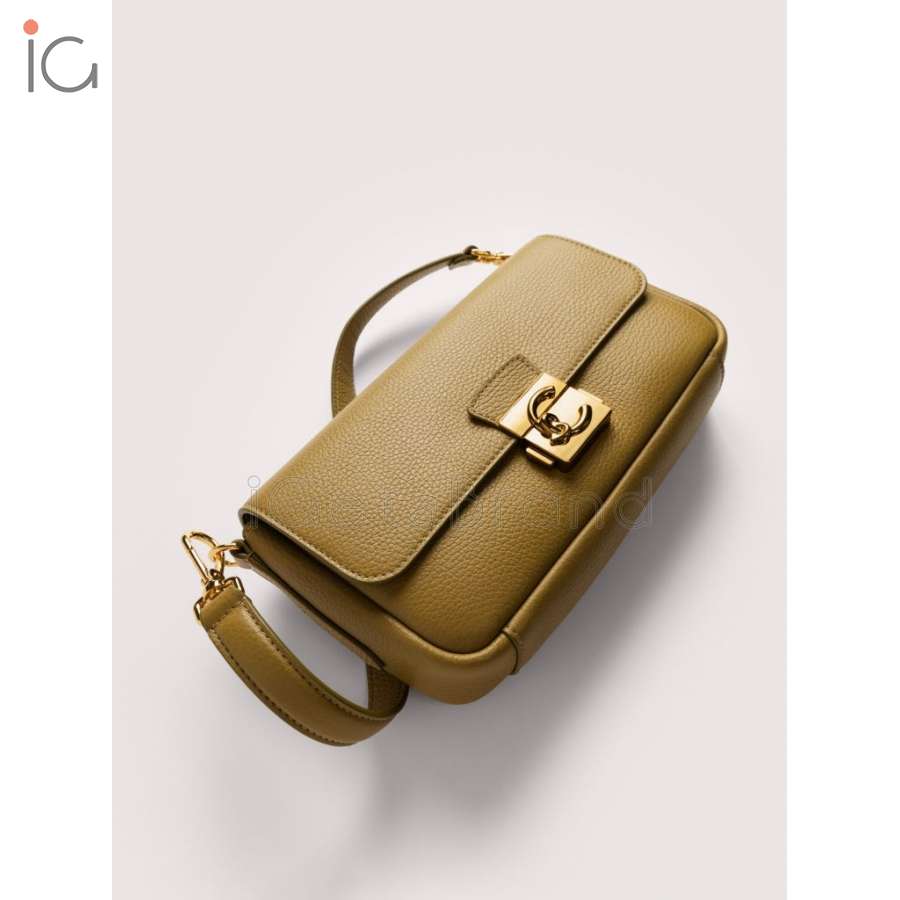 Coccinelle C-Me Lock Medium Seagrass E1U4K120201_G43