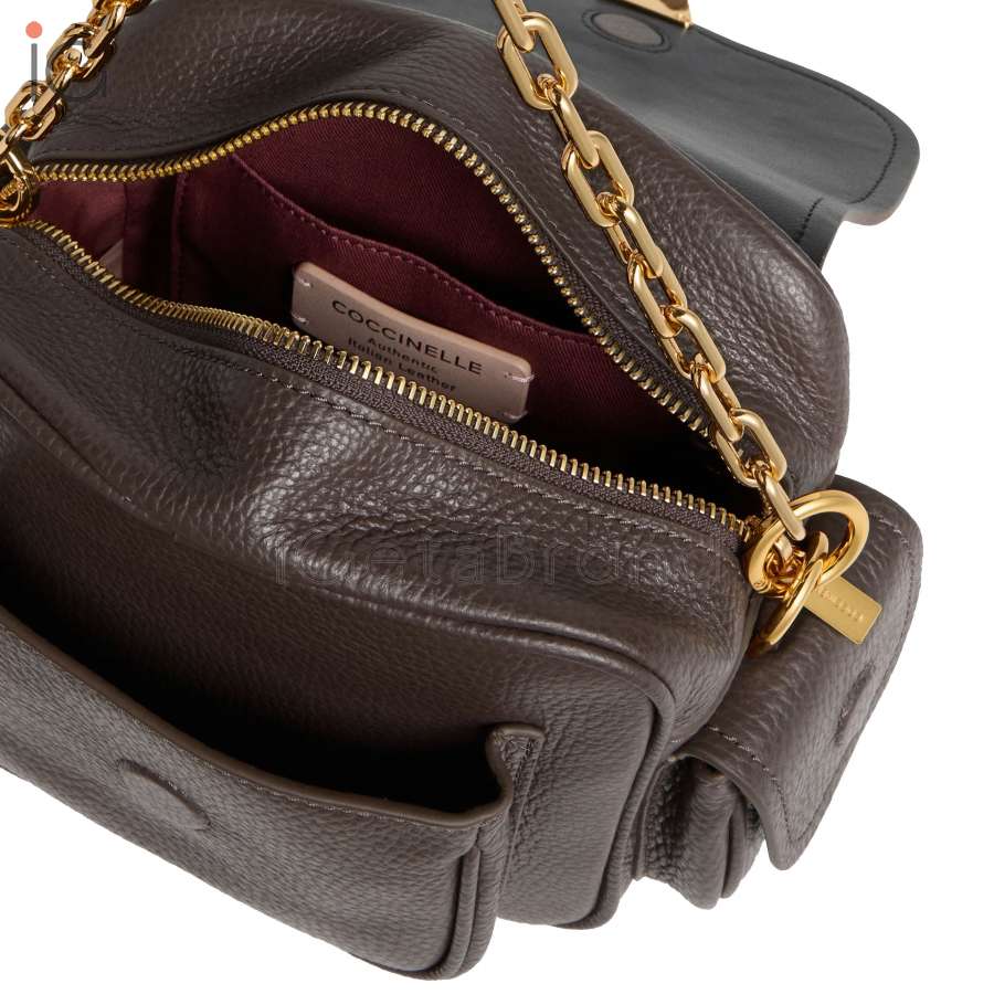 Coccinelle Campus Mini Brunette E1RFF550101W20